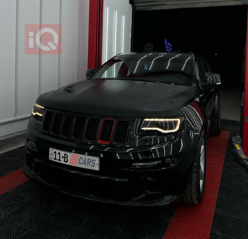 جیپ گراند شیرۆکی